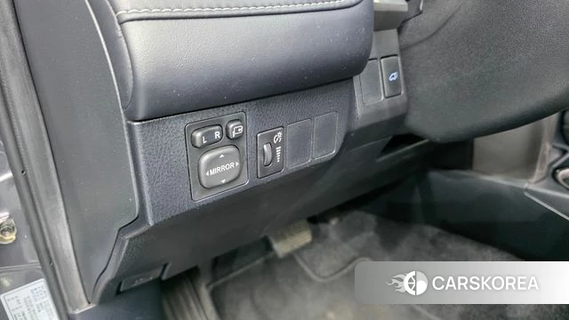 Toyota RAV4 id 4672875 из Кореи 7
