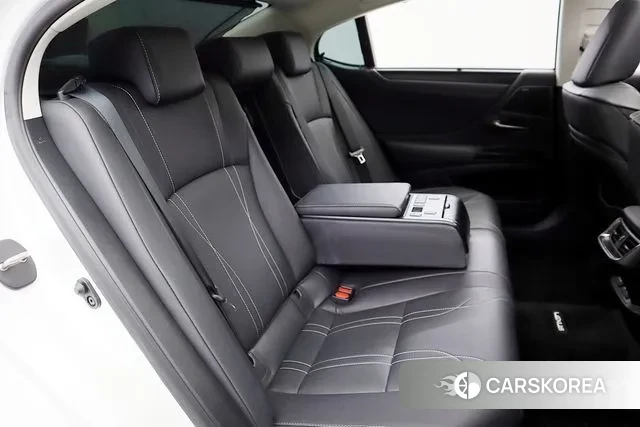 Lexus ES300h 7th generation id 3251758 из Кореи 7