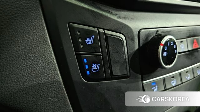 Hyundai The New Grand Starex id 4351329 из Кореи 7