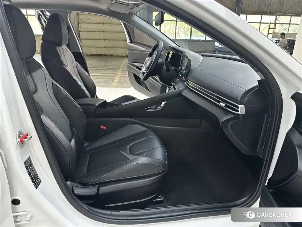 Hyundai Elantra id 4547351 из Китая 7