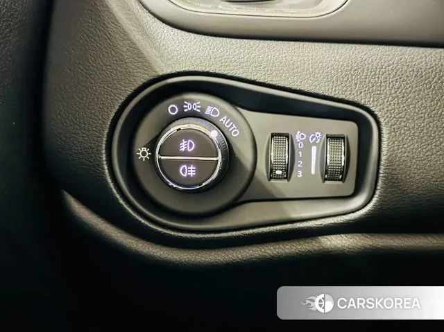 Jeep Renegade id 3469510 из Кореи 7