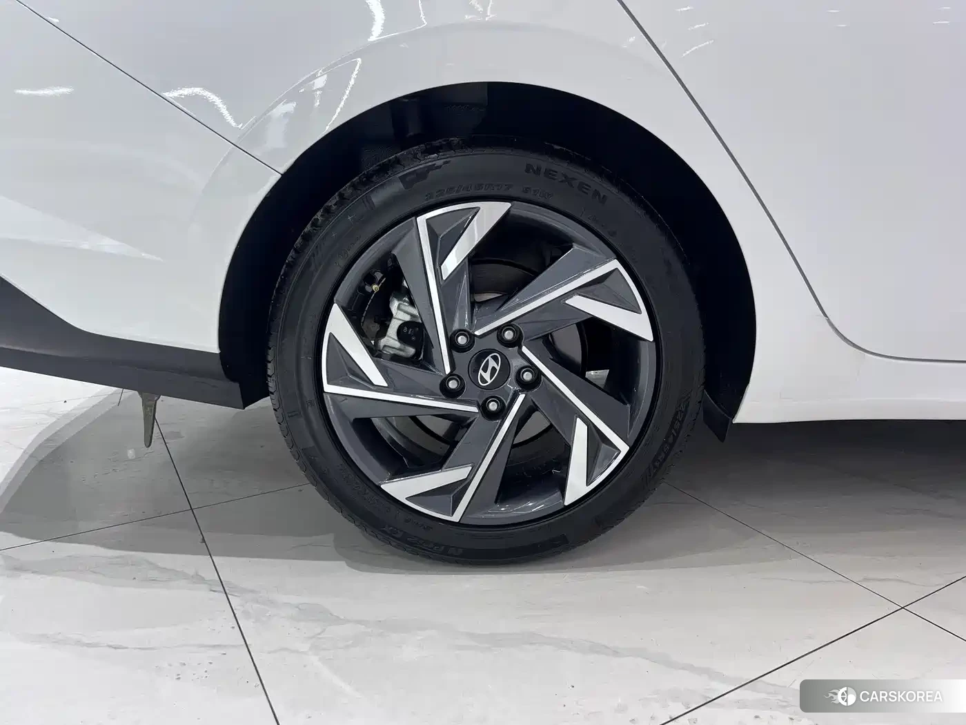 Hyundai Elantra id 4664481 из Китая 7