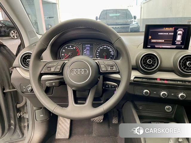 Audi Q2L id 4238112 из Китая 7