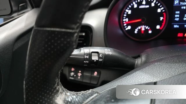 Kia Stonic id 3879420 из Кореи 7