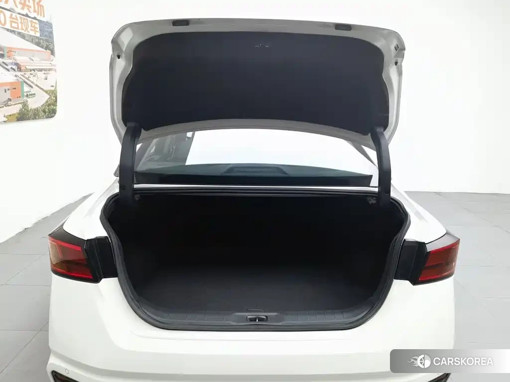 Nissan Altima id 4622697 из Китая 7