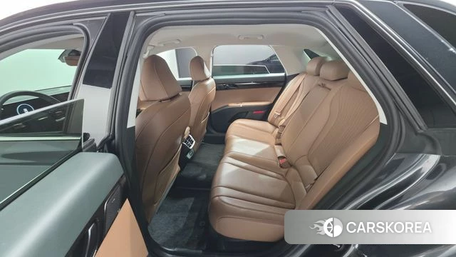 Hyundai Grandeur (GN7) id 4847970 из Кореи 7
