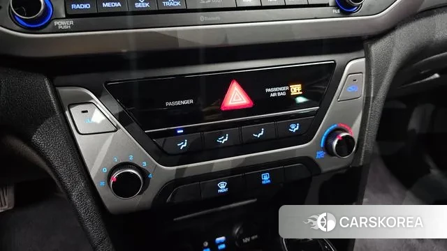 Hyundai Avante AD id 3698757 из Кореи 7