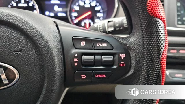 Kia The New Carnival id 4536376 из Кореи 7