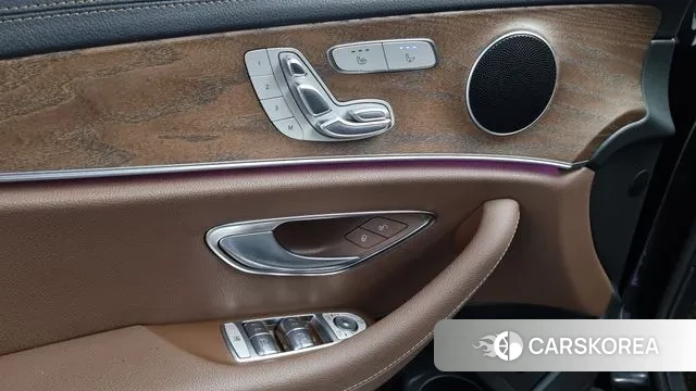 Mercedes-Benz E-Class W213 id 3384987 из Кореи 7