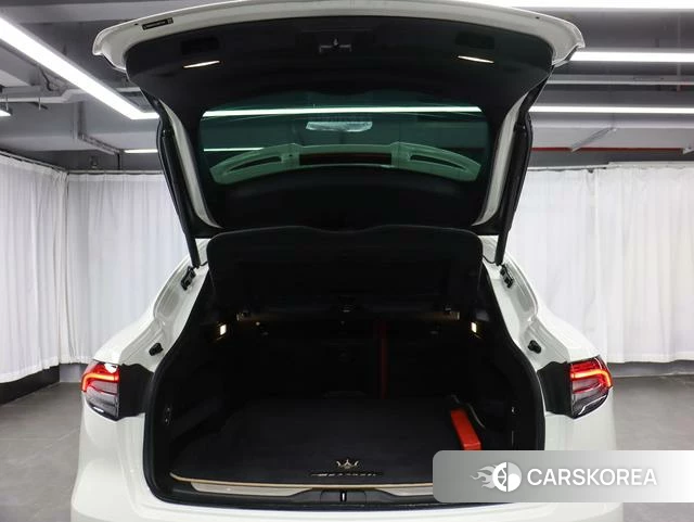 Maserati Levante id 4211545 из Китая 7