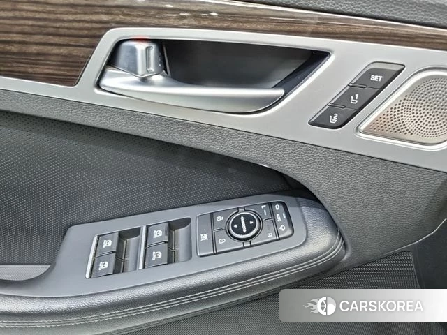 Genesis G80 id 3955838 из Кореи 7