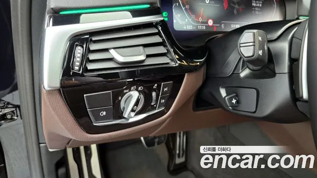 BMW 5 Series (G30) id 2717100 из Кореи 7