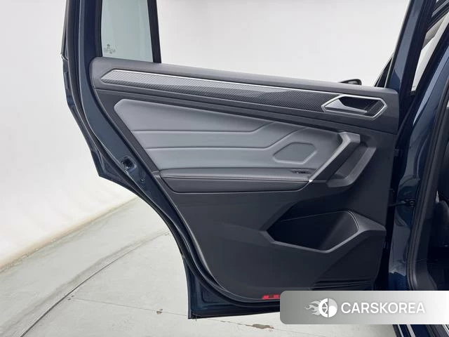 Volkswagen Tiguan L id 4258580 из Китая 7