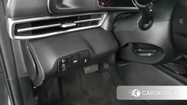 Hyundai Avante (CN7) id 2989148 из Кореи 7