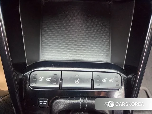 Kia Stonic id 3694995 из Кореи 7