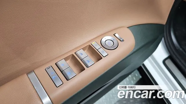 Hyundai Grandeur (GN7) id 2739218 из Кореи 7