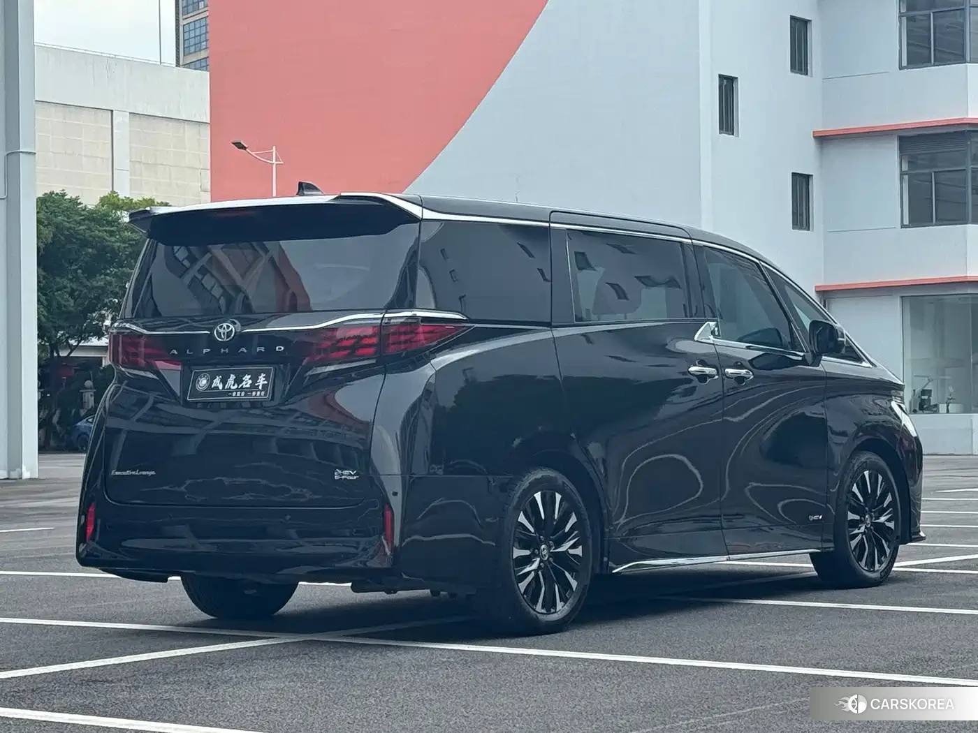 Toyota Elfa id 4644385 из Китая 7