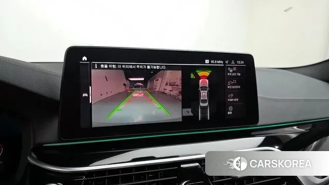 BMW 5 Series (G30) id 3058883 из Кореи 7