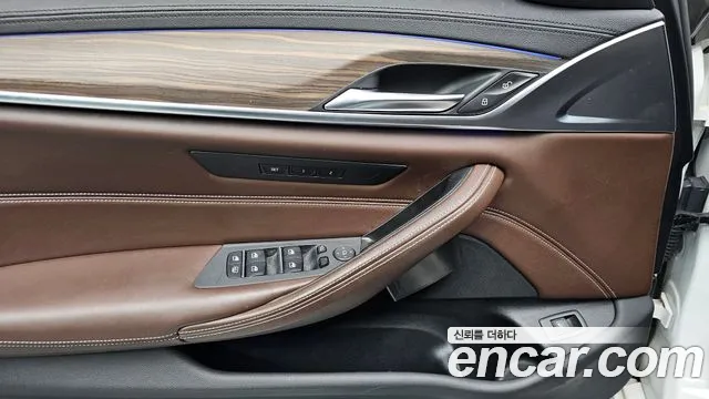 BMW 5 Series (G30) id 2467027 из Кореи 7