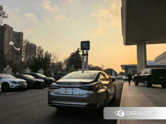 Lexus ES id 4262223 из Китая 7