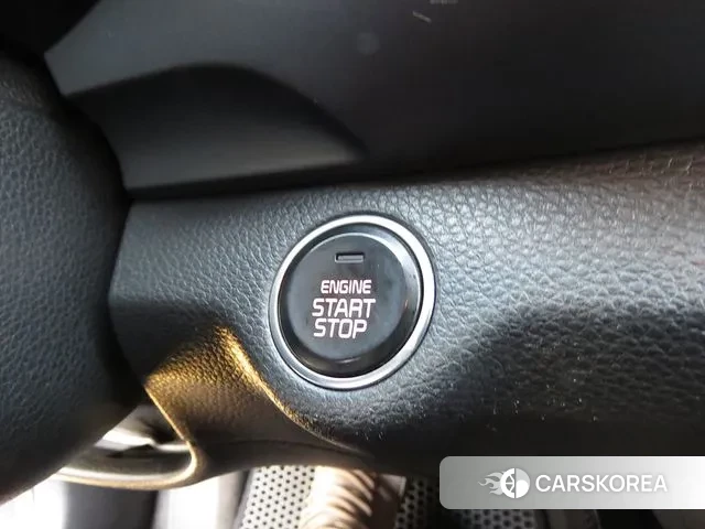 Kia Stonic id 3303053 из Кореи 7