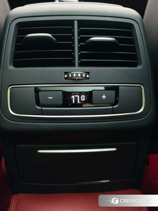 Audi A4L id 4353206 из Китая 7