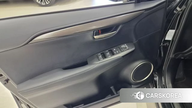 Lexus NX300h id 4338469 из Кореи 7