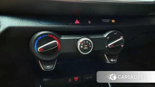 Kia Stonic id 3055744 из Кореи 7