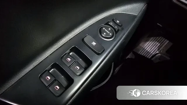 Kia Stonic id 3379737 из Кореи 7