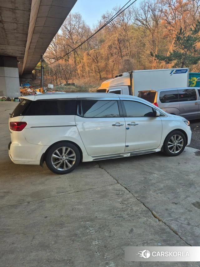 Kia The New Carnival id 3966309 из Кореи 7