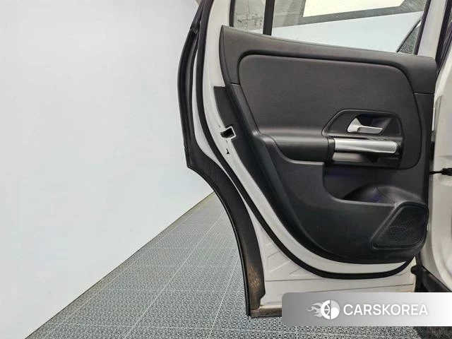 Mercedes-Benz GLA id 3927043 из Китая 7