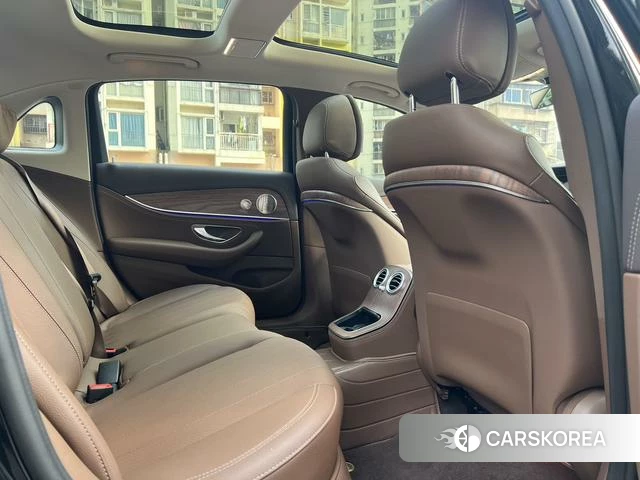 Mercedes-Benz E-class id 4274131 из Китая 7