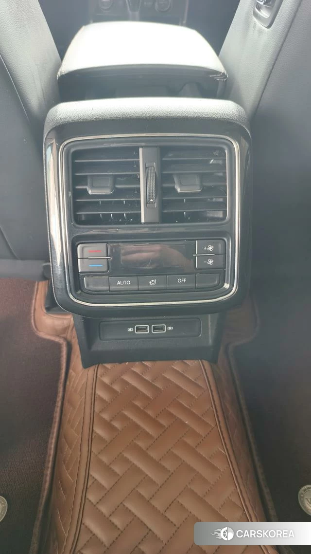 Volkswagen Passat id 3856289 из Китая 7