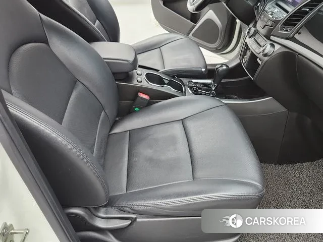 Ssangyong New Style Korando C id 3547544 из Кореи 7