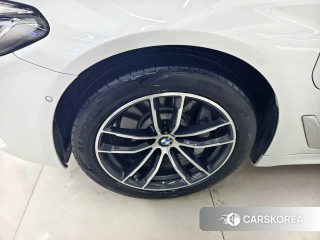 BMW 5 series PHEV id 4261202 из Китая 7