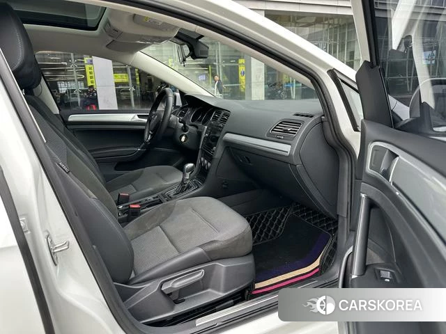 Volkswagen Golf id 4260992 из Китая 7