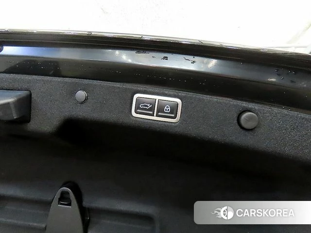 Hyundai Grandeur Hybrid (GN7) id 3952543 из Кореи 7