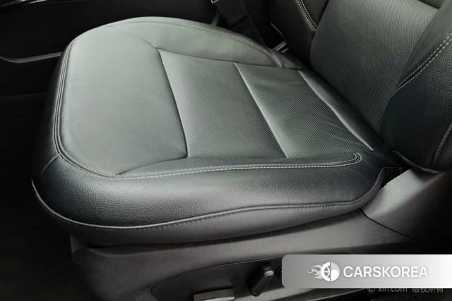 Ford Explorer id 4210734 из Китая 7