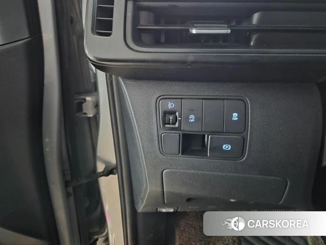 Hyundai Staria id 4754459 из Кореи 7