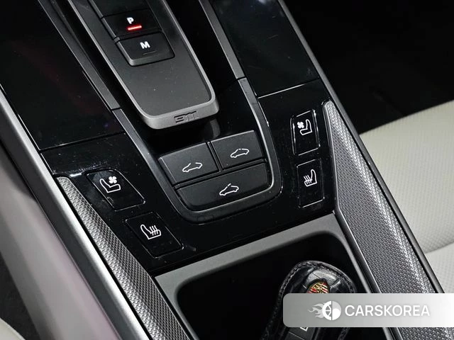 Porsche 911(992) id 4676787 из Кореи 7