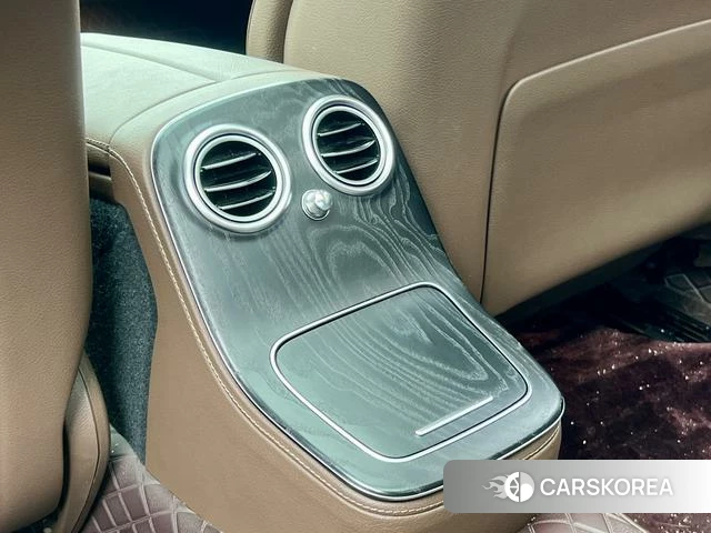 Mercedes-Benz E-class PHEV id 4256117 из Китая 7