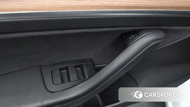 Tesla Model 3 id 2890553 из Кореи 7