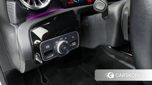 Mercedes-Benz A-Class W177 id 3587153 из Кореи 7