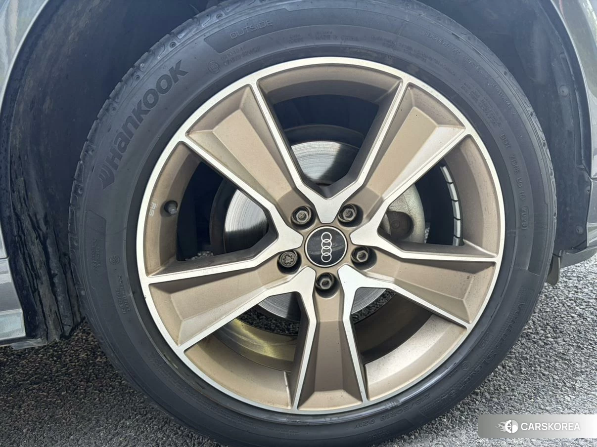 Audi Q2L id 4454524 из Китая 7