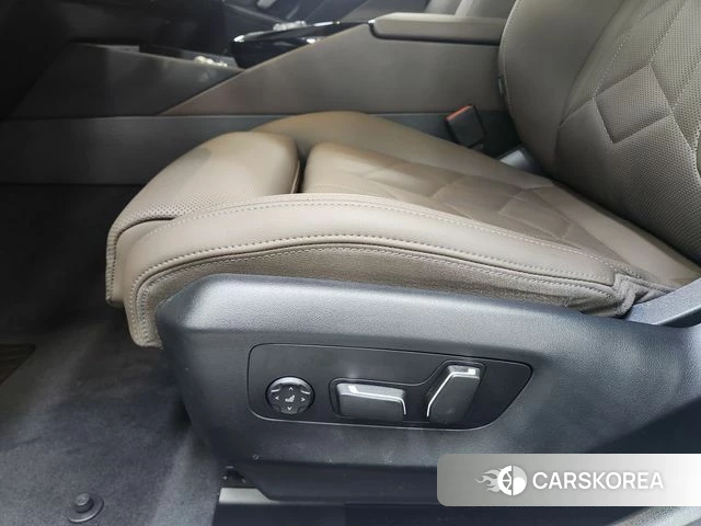 BMW 5 Series (G60) id 4734748 из Кореи 7