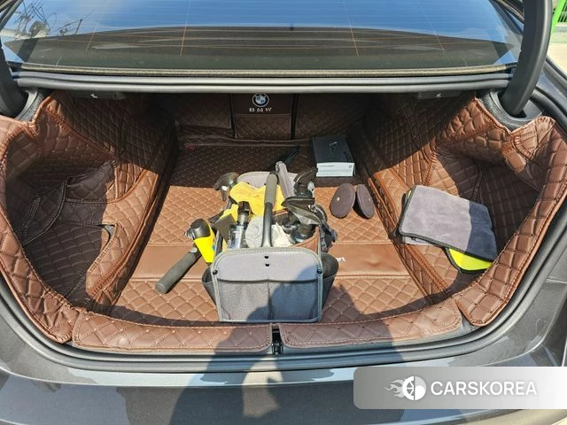 BMW 5 Series (G30) id 3807762 из Кореи 7