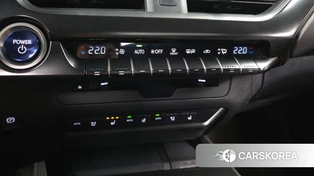 Lexus UX250h id 3593137 из Кореи 7