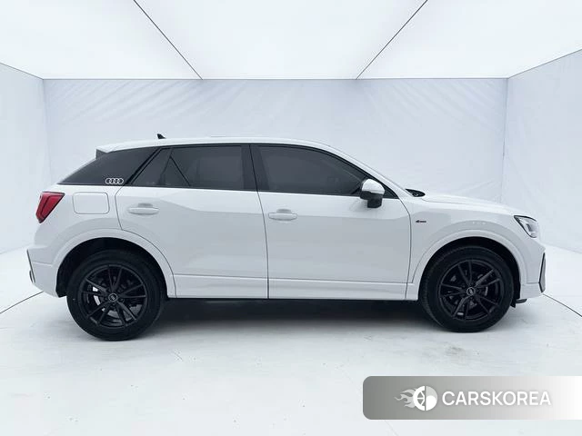 Audi Q2L id 4276473 из Китая 7