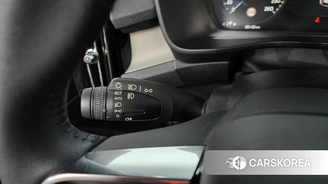 Volvo XC40 id 4625945 из Кореи 7