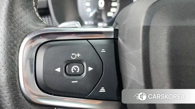 Volvo XC40 id 3899857 из Кореи 7